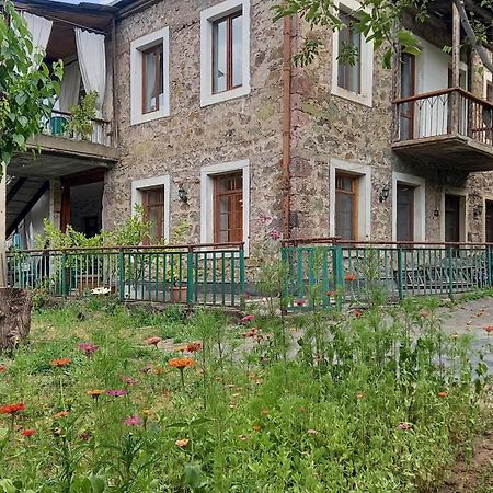 Alex B&B Kapan エクステリア 写真