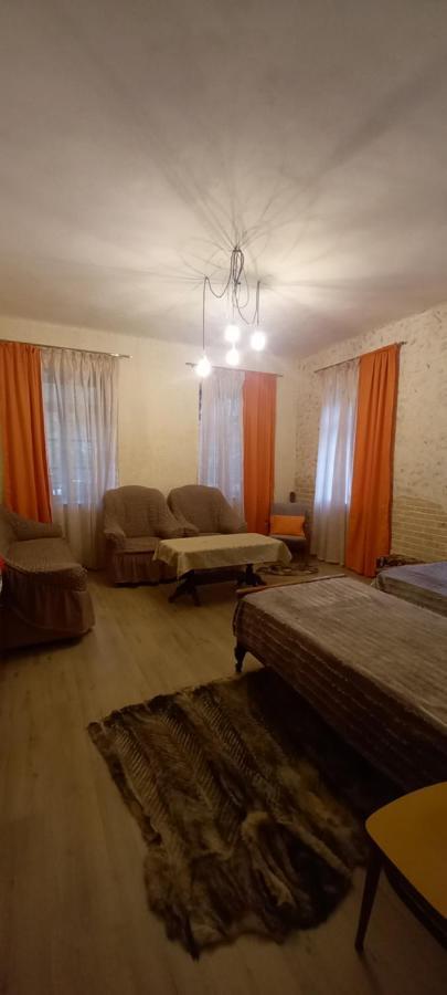 Alex B&B Kapan エクステリア 写真